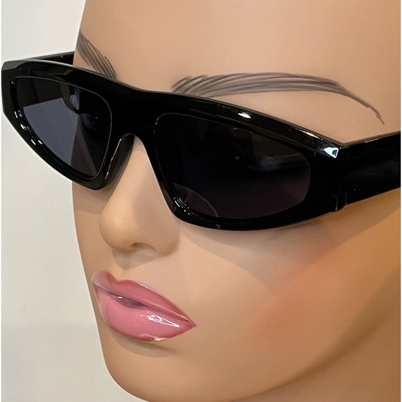 Geometric Sunglasses - Picture 3 of 3